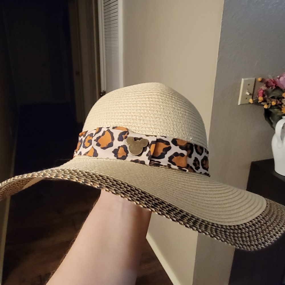 WDW Animal Kingdom Sun Hat